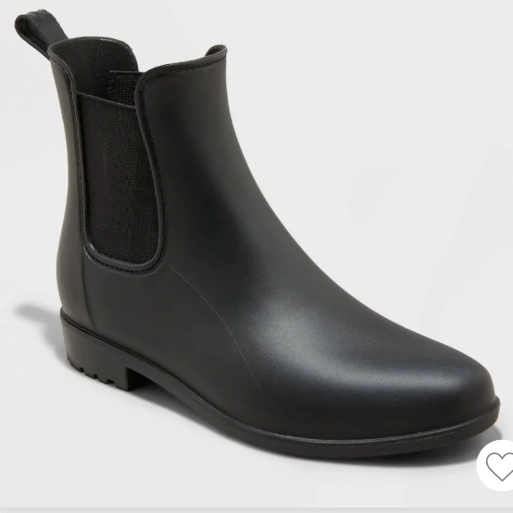A New Day Chelsea Rain Boot Booties Size 6 Black